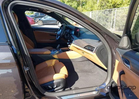 2021 BMW 530I z USA, uszkodzony, nr VIN WBA53BH03MWX04142